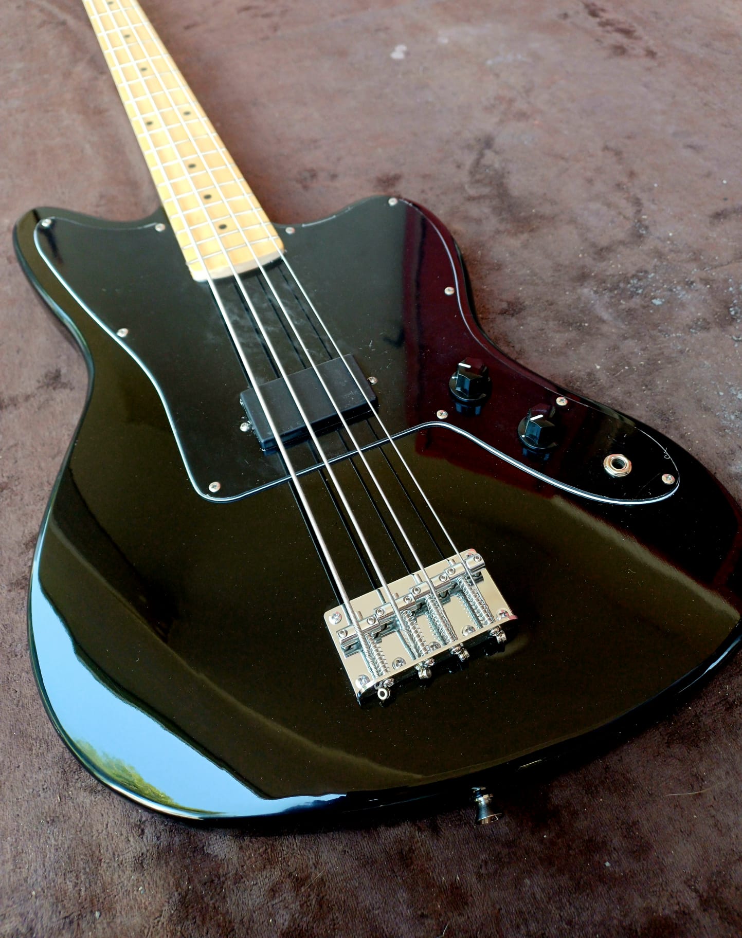 basso elettrico 4 corde modello jaguar bass 